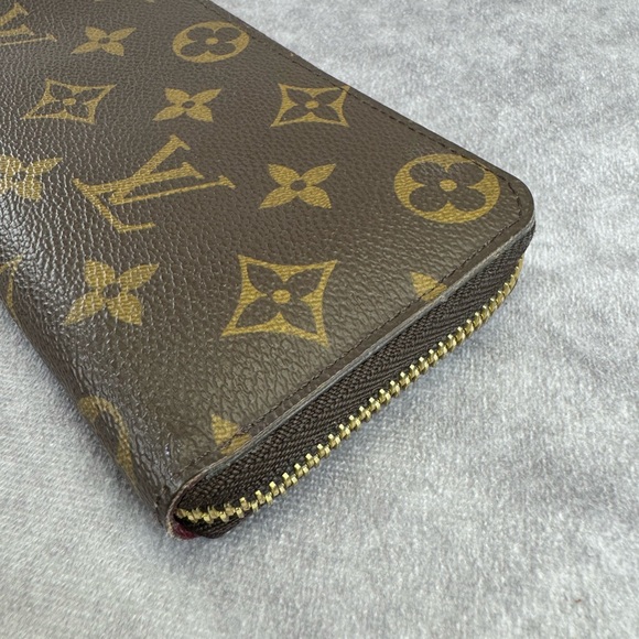 Louis Vuitton Monogram Clemence Zip Wallet - Picture 4 of 13